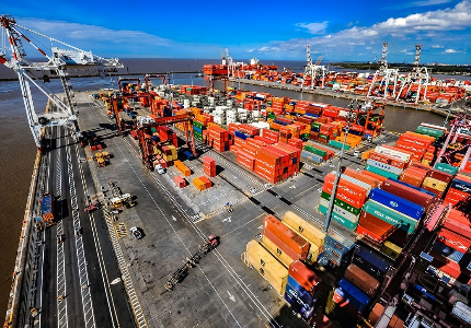 Importaciones desde China a Chile aumentan casi el 100%